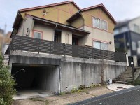 2000年7月築！　ＬＤに床暖房！　２階にロフトあり！　収納豊富！　南向きのインナーバルコニー！