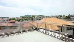 ◆ヘーベルハウス施工、鉄骨造のお家！
◆西鈴蘭台駅徒歩１１分
◆2021年5月、クロス張替え・屋上防水工事（一部）
◆駐車２台可