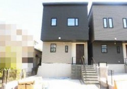 マリンホーム施工の新築戸建て！　１号地　耐震等級３！　駐車２台可！　高気密高断熱住宅！　太陽光発電システム！