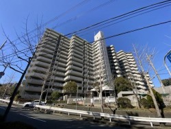 ■南西向き　日当たり良好
■室内丁寧にお使いです
【リフォーム履歴】
2020年洗面台交換　トイレ交換、クロス、CF張替
2015年ガスコンロ交換
■エレベーター停止階

