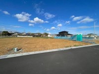 神戸市一円でお部屋を探すなら不動産情報満載のセンチュリー21ハウジング流通 ●全9区画宅地分譲！
●建築条件無し！
●お好きなハウスメーカーで建築可能！
●敷地面積77坪～83坪！
●高低差の平坦地！
●綺麗な区画割！
●日当たり良好！