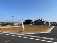 神戸市一円でお部屋を探すなら不動産情報満載のセンチュリー21ハウジング流通 ●全9区画宅地分譲！
●建築条件無し！
●お好きなハウスメーカーで建築可能！
●敷地面積77坪～83坪！
●高低差の平坦地！
●綺麗な区画割！
●日当たり良好！
