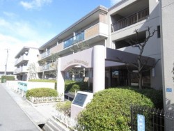 ５階部分！　２０２４年１０月内装リフォーム済！　日当たり・通風良好！　神戸電鉄「北鈴蘭台」駅徒歩７分！