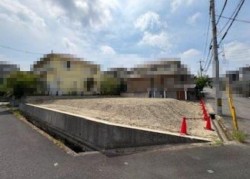 建築条件なし土地！　お好きな工務店・ハウスメーカーで建築できます！　北×西の角地！　敷地面積約６３坪！