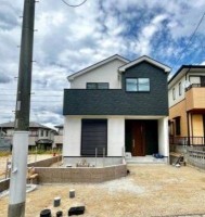 新築戸建て! 2号棟 南向き! 開放感あり! 日当たり良好! 大型SIC・WICあり!