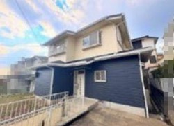 2025年10月末内外装リフォーム完了！　日当たり・眺望良好！　各居室収納あり！　パントリーあり！　ＬＤＫ約18帖！