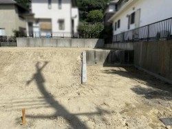 建築条件なし土地! お好きな工務店・ハウスメーカーで建築できます! 敷地約61坪!