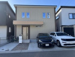 ■大池駅徒歩約11分
■マリンホーム施工大型分譲地内
■駐車場3台以上可