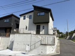 ■マリンホーム施工の新築戸建て!11-5号地
■神鉄山の街駅徒歩5分
■耐震等級3 高断熱住宅
■太陽光発電、エネファーム設置
