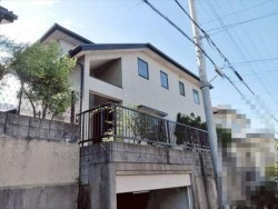 全室南向き！　全居室ペアガラス仕様！　庭に広々としたサンルームあり！　閑静な住宅地内！