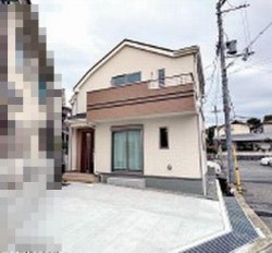 新築戸建て！　駐車２台可（車種による）！　神戸電鉄「鈴蘭台西口」駅徒歩５分！