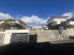 神戸市一円でお部屋を探すなら不動産情報満載のセンチュリー21ハウジング流通 ◆南北両面道路
◆日当たり良好
◆現状更地
◆敷地面積約66坪
◆バス停徒歩80ｍ
◆泉台小学校110ｍ
◆泉台郵便局80ｍ