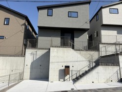 ■マリンホーム施工の新築戸建て!11-5号地
■神鉄山の街駅徒歩5分
■耐震等級3 高断熱住宅
■太陽光発電、エネファーム設置