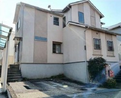 神戸市一円でお部屋を探すなら不動産情報満載のセンチュリー21ハウジング流通 駐車２台可！　２０２２年１０月リフォーム実施！　室内きれいにお使いです！　南向きバルコニー！