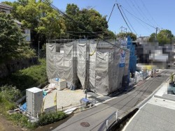 ■住宅施設充実した鈴蘭台地区の新築住宅
■神戸電鉄鈴蘭台駅徒歩６分
■耐震等級含む住宅性能表示制度７項目最高等級