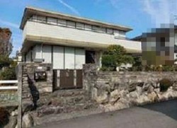 南西向きで日当たり良好！　ヘーベルハウスの注文住宅！　カーポートあり！