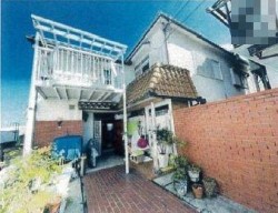 駅近の２世帯住宅！　敷地面積約８５坪！　　ＬＤＫ２６帖＋２５帖！　収納豊富！
