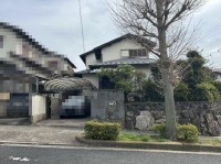 神戸市一円でお部屋を探すなら不動産情報満載のセンチュリー21ハウジング流通 駐車場２台分あり！　南向きのお庭あり！