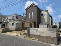 太陽光発電システムあり! 駐車2台可! EV充電設備あり! LDKに床暖房あり!