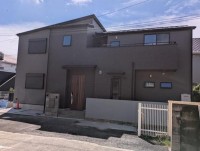 神戸市一円でお部屋を探すなら不動産情報満載のセンチュリー21ハウジング流通 新築戸建て！　駐車場２台分あり！　神戸電鉄「鈴蘭台」駅徒歩１５分！
