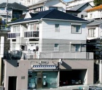 北鈴蘭台駅から徒歩2分です。スーパーまで徒
歩1分！生活便利です。