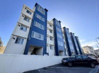 閑静な住宅街に位置するペット飼育可能な物件です。