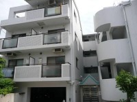 神戸電鉄「鈴蘭台」駅徒歩4分!インターネットが無料で使えます。