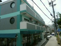 通勤・通学に便利な鈴蘭台駅徒歩2分。生活も便利な物件です。