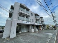 事務所や美容サロン等が最適です！
宅配ＢＯＸと防犯カメラ設置済みで心強いセキュリティー対策！
お部屋内に無料Wi-Fiがございます！