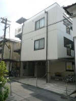 ★新サービスでインターネット利用無料で、宅配ボックス設置!
★JR神戸駅まで徒歩約10分、地下鉄大倉山駅まで徒歩約5分!
★室内綺麗なお部屋です!