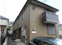 神戸電鉄「鈴蘭台駅」徒歩７分。エアコン、TVインターホンなどの設備あり。