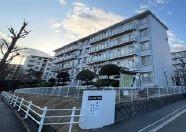 神戸市一円でお部屋を探すなら不動産情報満載のセンチュリー21ハウジング流通 閑静な住宅街にあり、階段の上り下りが楽な２階部分。